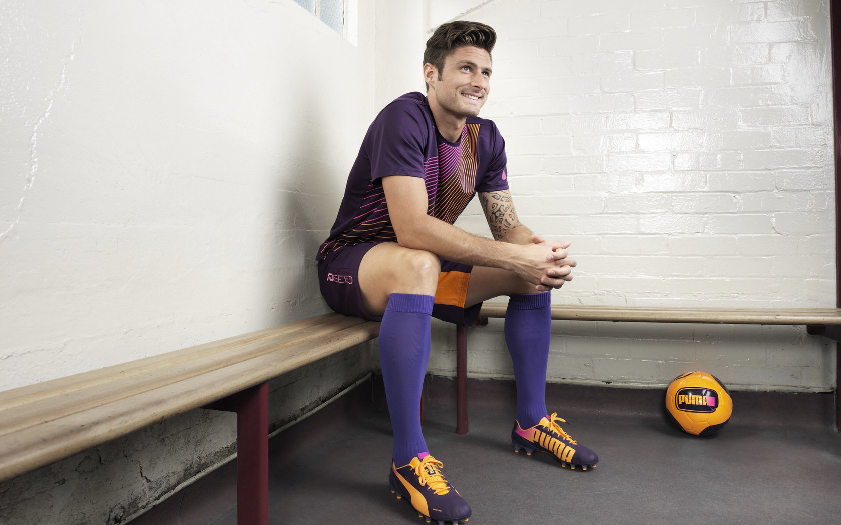 华体会下载-热那亚不敌那不勒斯，滑落积分榜，热那亚球队战绩